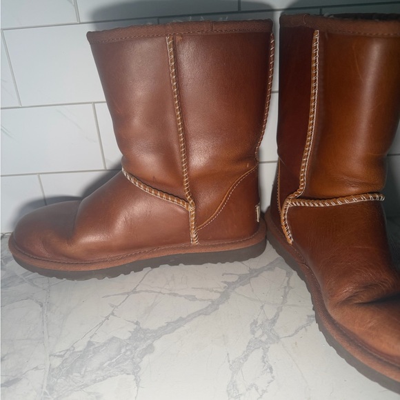 UGG Chestnut Brown Leather Mid-Calf Boots with Whipstitch - Picture 5 of 10